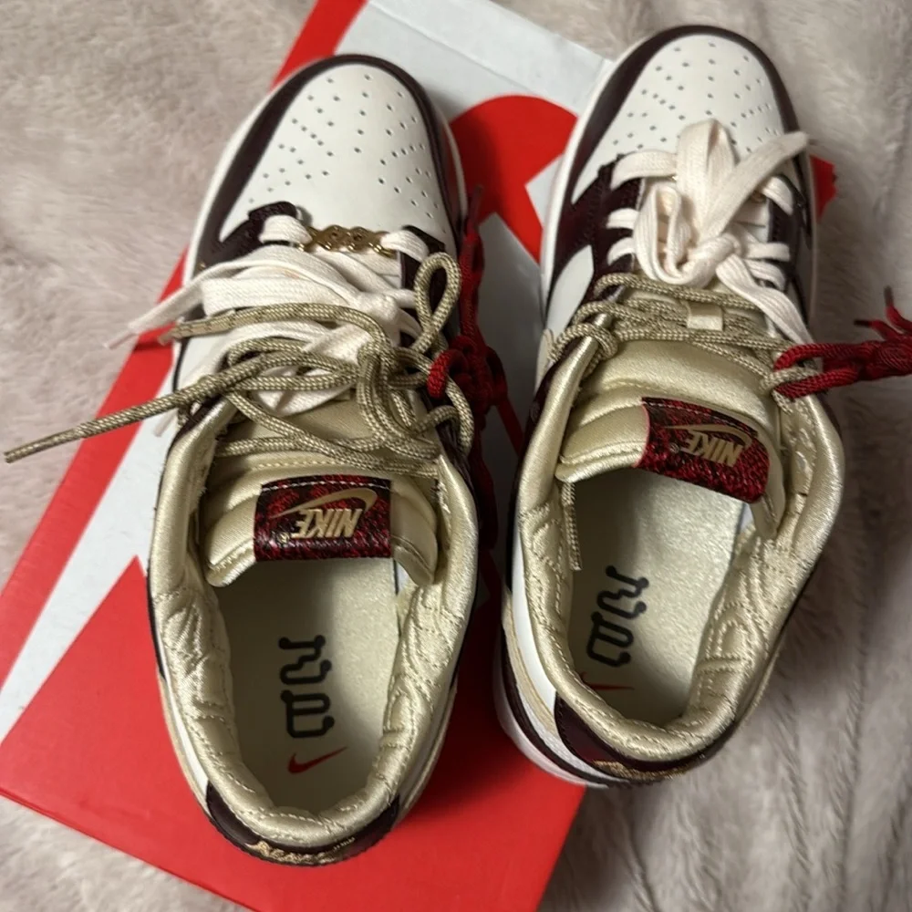 Nike Dunk Low LX - Picture 5 of 12